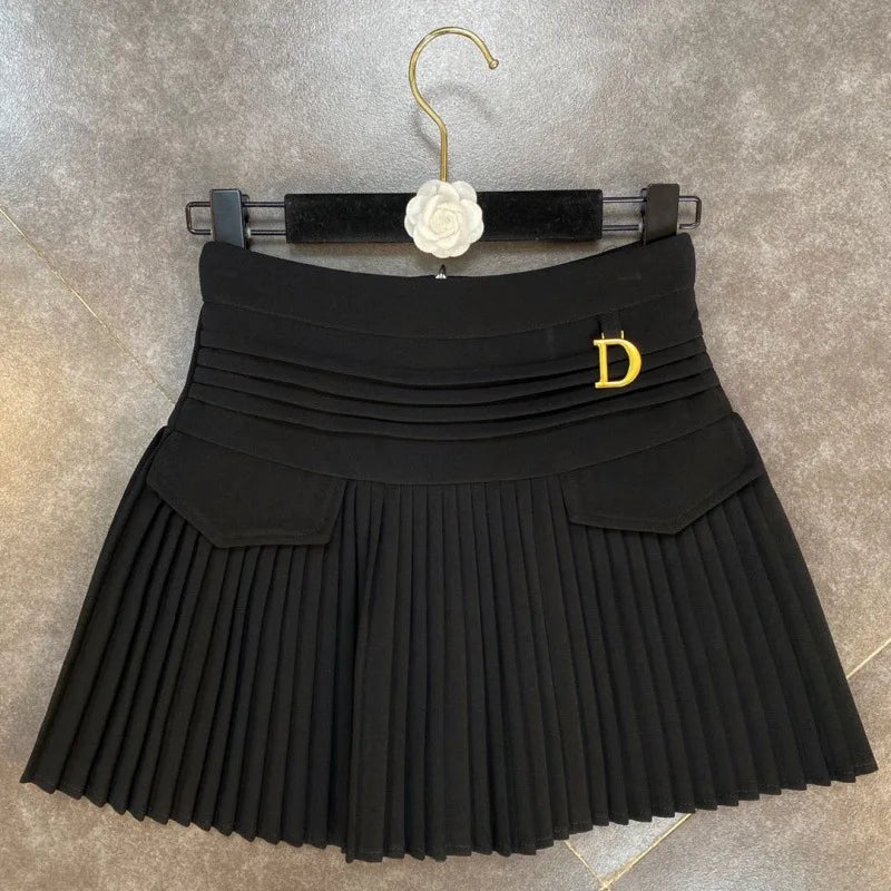 Women's Pleated Skirt Summer Fashion High Waisted White Metal D-pendant Decor Casual Short Pleated A-line Skirt With Lining